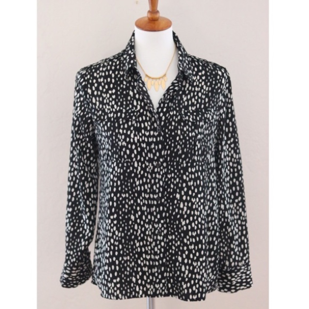 Banana Republic Button Down Dress Shirt